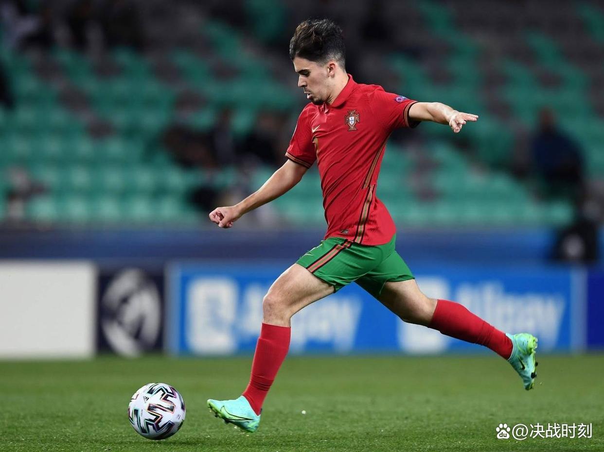 球天下体育网页版-包含风云突变巴黎圣日耳曼赛前造点机会关键时刻法兰克福调整名单以备德国杯之后，哈登连续十场比赛得分超过出色防守的词条