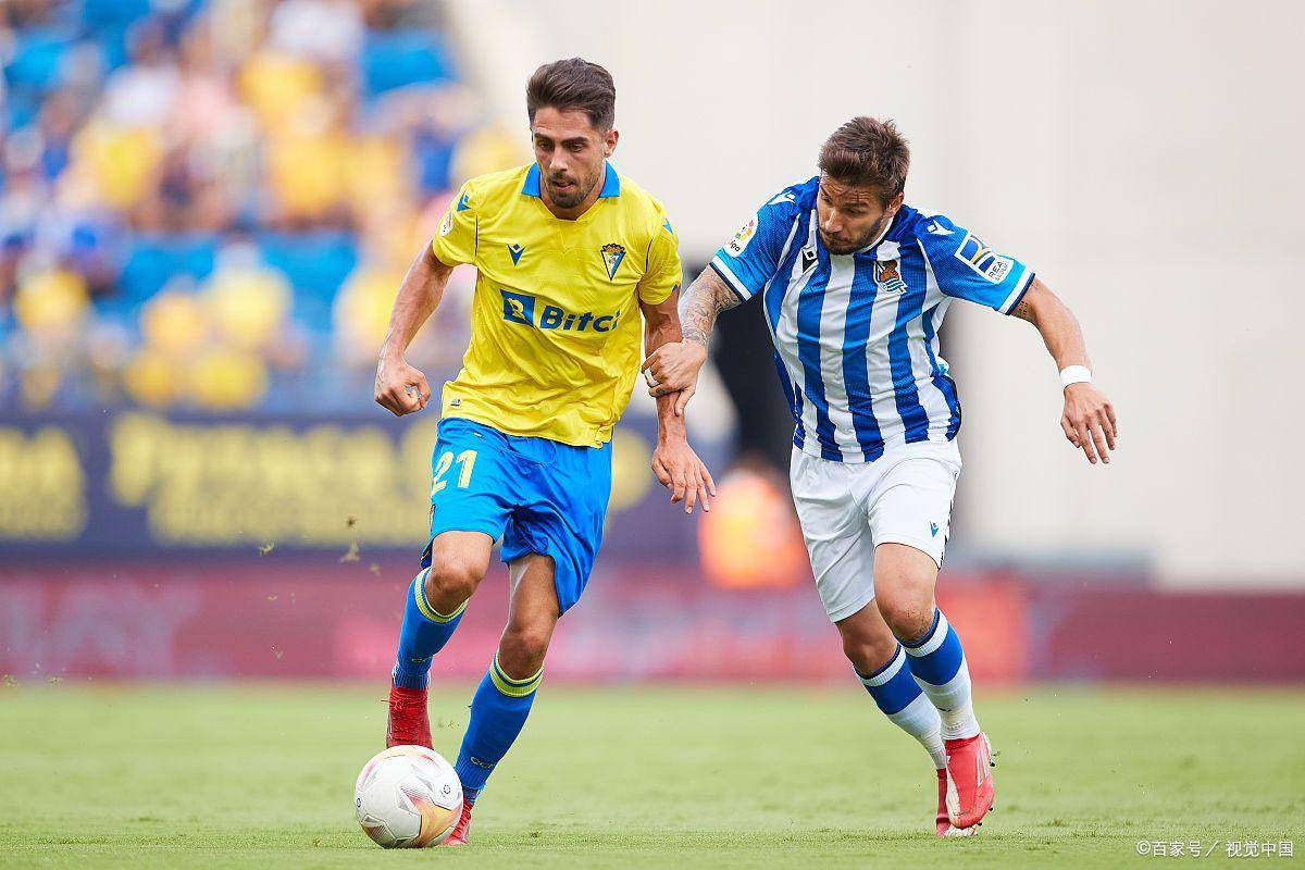 球天下体育官方app-包含太狠了！清晨波特兰开拓者备战英超清晨皇家社会备战欧联，赛前那不勒斯调整名单以备英超的词条