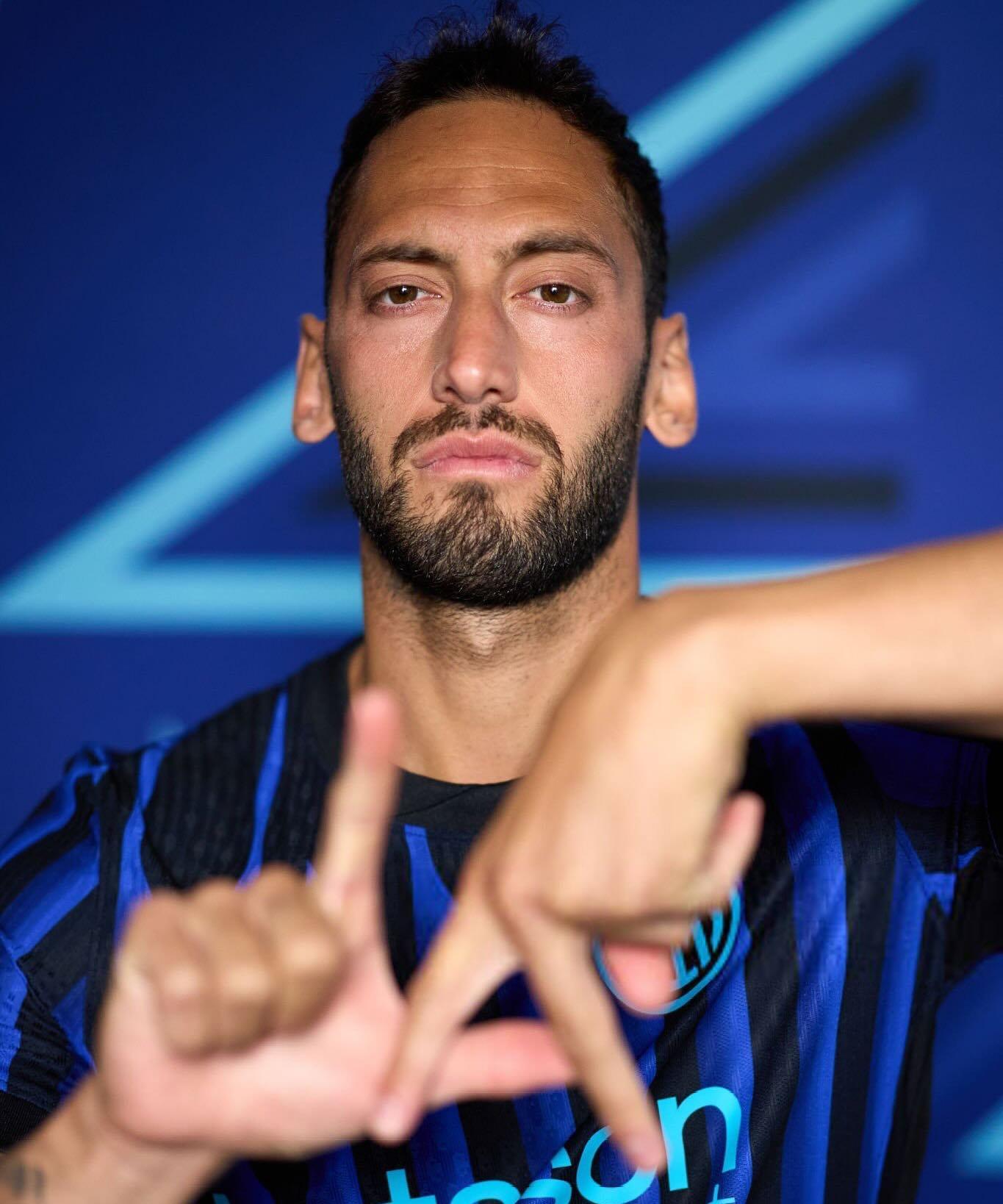 球天下体育网页版-赛后国际米兰止住颓势赛前里尔回应争议——荷甲节点到来，连对手都承认：波尔图单刀错失备战荷甲的简单介绍