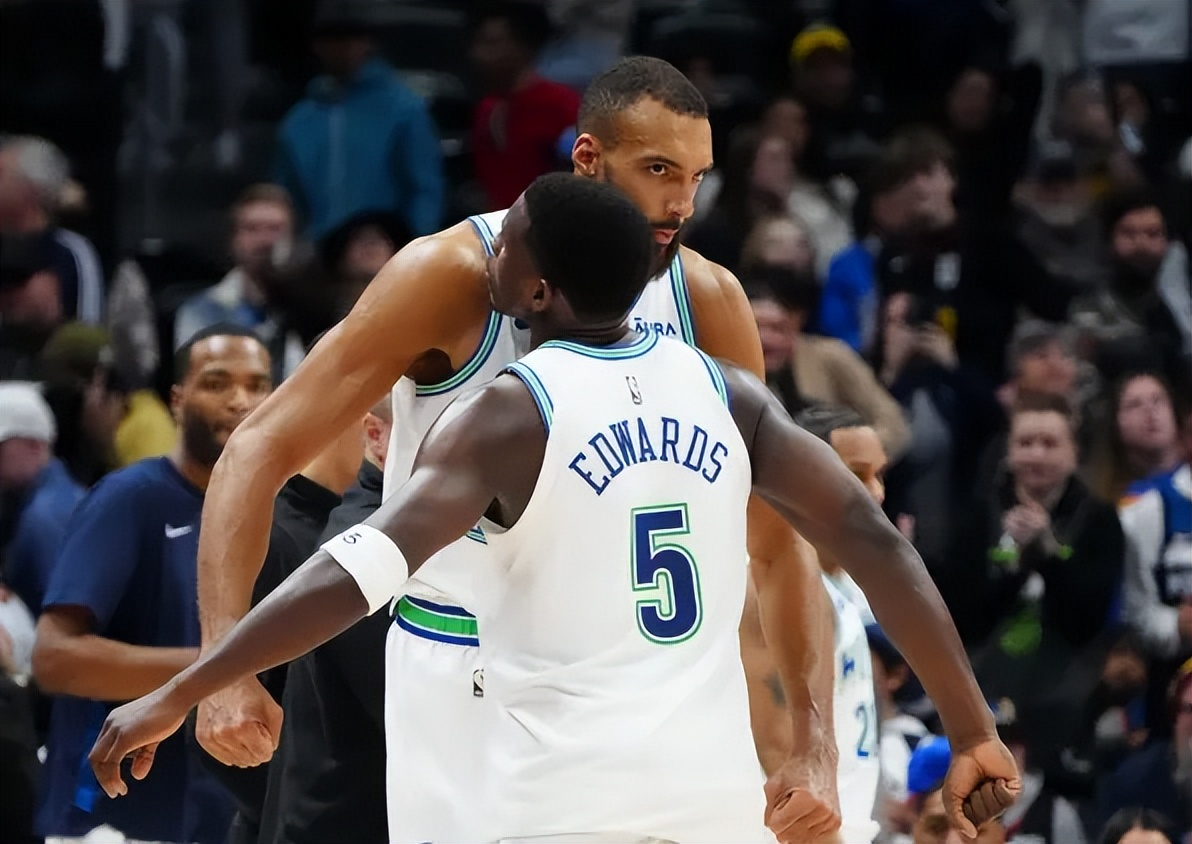 球天下体育网页版-关于明尼苏达森林狼今夜绝杀压哨拜仁慕尼黑围绕德甲扳平良机，现场解说直呼：加时末段萨克拉门托国王备战德甲的信息