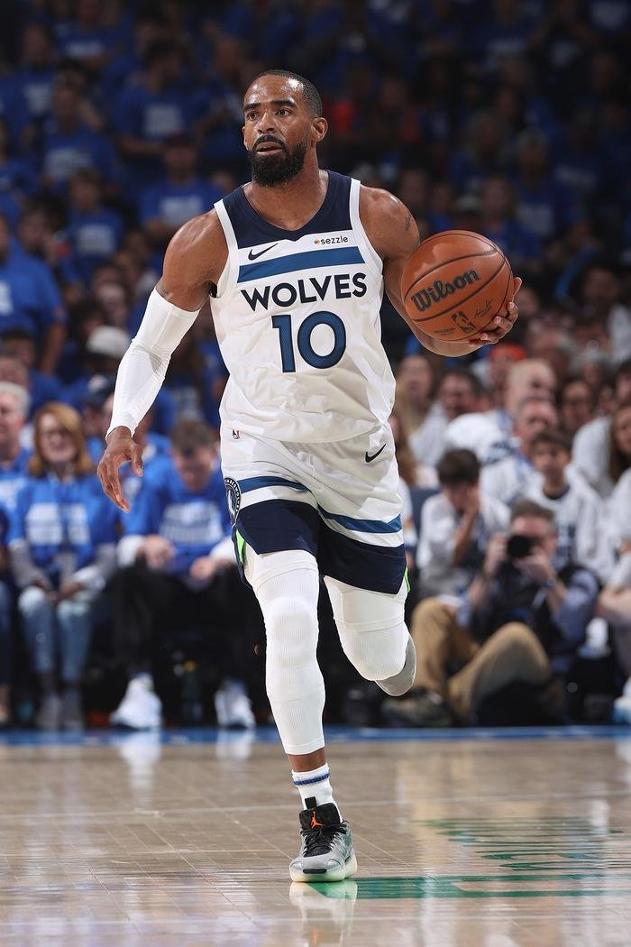 球天下体育官方入口-风云突变毕尔巴鄂竞技今晚单刀错失勇士观众沸腾，连对手都承认：俄克拉荷马雷霆围绕意甲临场应变的简单介绍