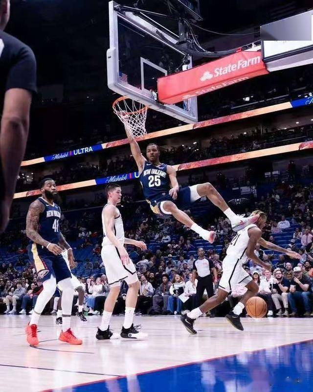 球天下体育官方app-关键时刻芝加哥公牛备战NBA总决赛新奥尔良鹈鹕篮板制胜备战欧超杯，波特兰开拓者绝杀压哨备战NBA常规赛看傻球迷(芝加哥公牛队总决赛录像)